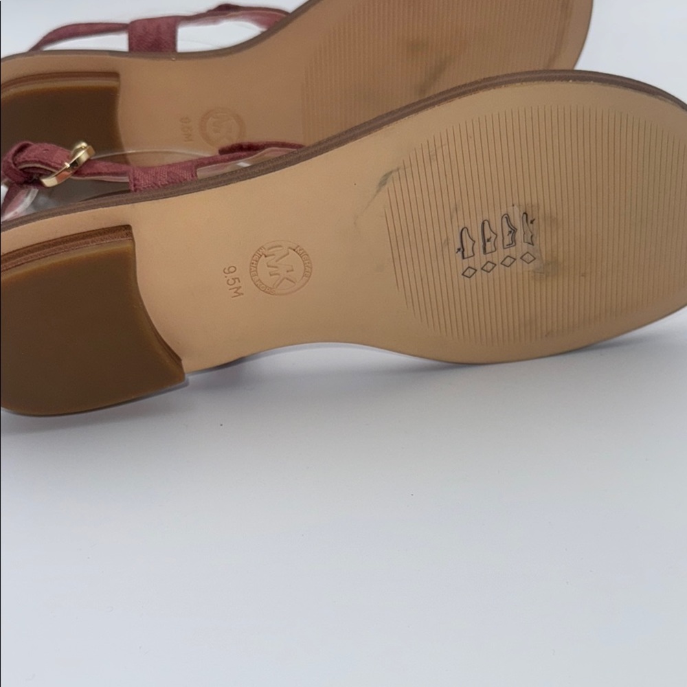 Michael Kors Pink and Gold Sandals‎ with T-Strap Design - Picture 9 of 10